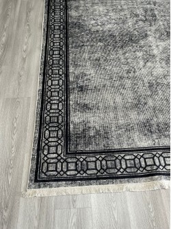 M105 Deri Taban Halı