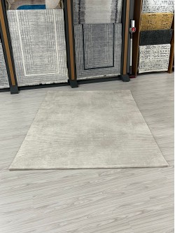 Düz Krem Halı Örtüsü