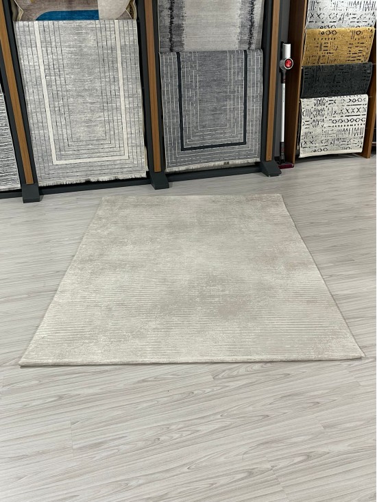 Düz Krem Halı Örtüsü