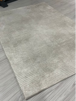 Düz Krem Halı Örtüsü