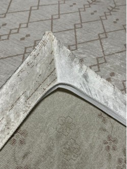 Baklava Desenli Krem Halı Örtüsü