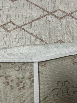 Baklava Desenli Krem Halı Örtüsü