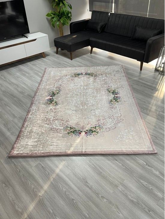 Lalezar Pembe Halı Örtüsü