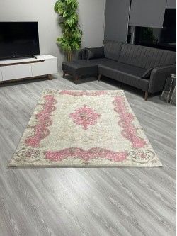 Türkan Pembe Halı Örtüsü